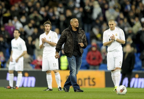 Roberto Carlos Số Áo - Hành Trình Huyền Thoại Trên Sân Cỏ